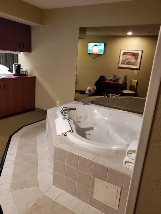 Microtel Inn & Suites by Wyndham Dover 4