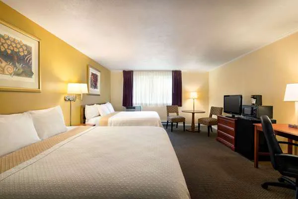 Downtown Dover Inn 4
