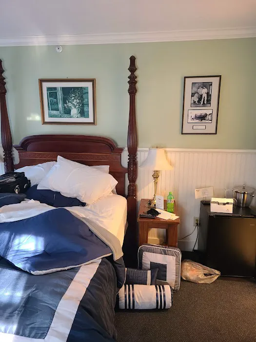 Kearsarge Inn 5