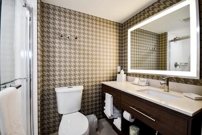 Home2 Suites by Hilton North Conway 5