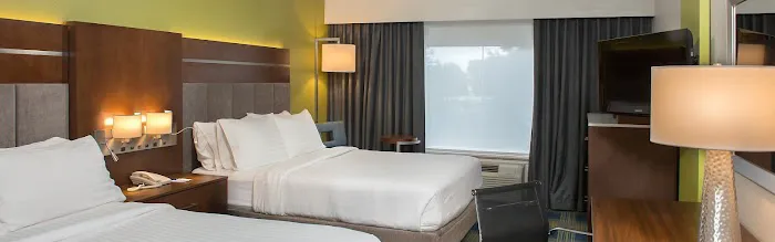 Holiday Inn Express & Suites Clifton Park by IHG 3