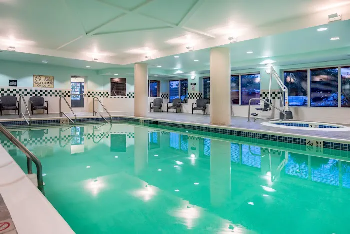 Hampton Inn Clifton Park 3