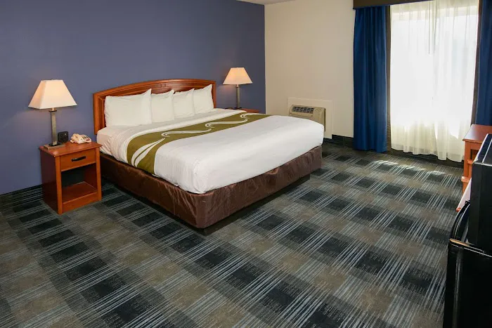Quality Inn 5