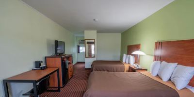 All Seasons Inn & Suites
