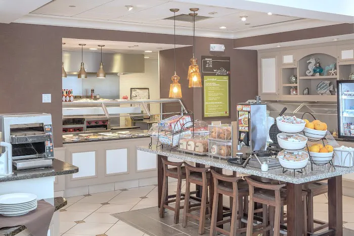 Hilton Garden Inn Plymouth 4