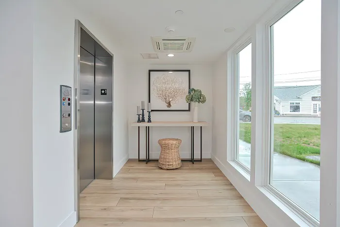 Thomas Sea Suites 5