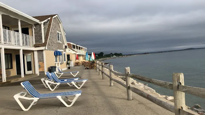 Pilgrim Sands hotel on Long Beach 4