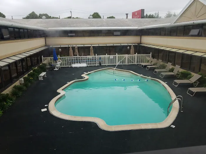Ramada by Wyndham Boston 5