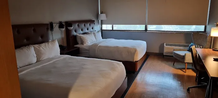 Newton Plaza Hotel Boston 5