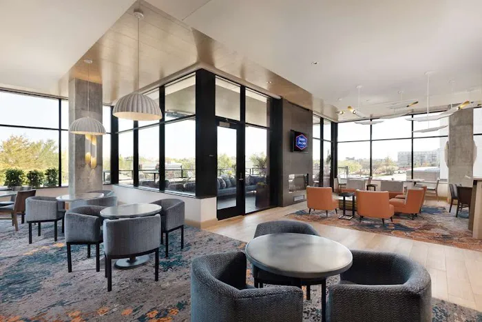 Hampton Inn & Suites Watertown Boston 4