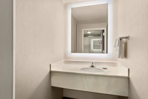 SpringHill Suites Boston Andover 4