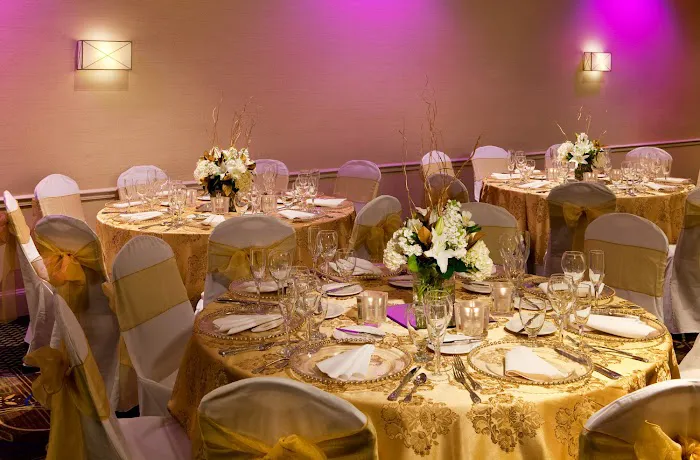 Crowne Plaza Boston - Woburn, an IHG Hotel 4