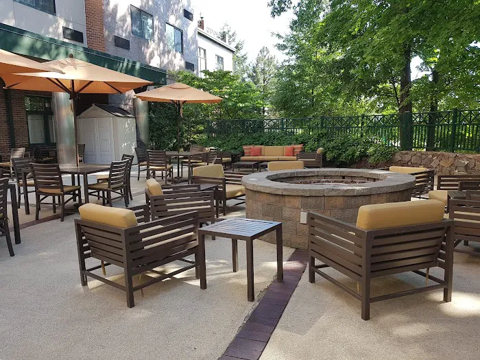 Courtyard Boston Waltham 5