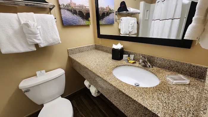 Best Western Plus Waltham Boston 5