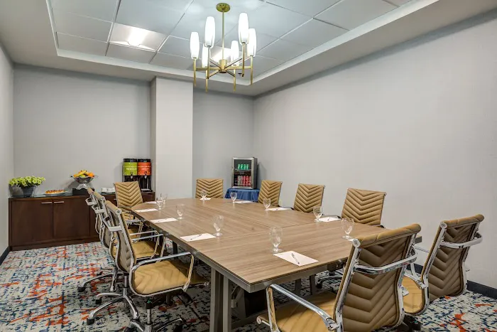 Hilton Garden Inn Boston/Waltham 4