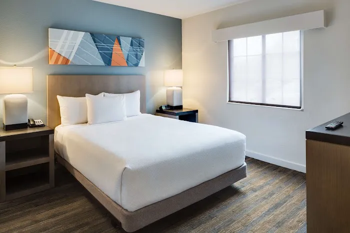 Hyatt House Boston/Waltham 4