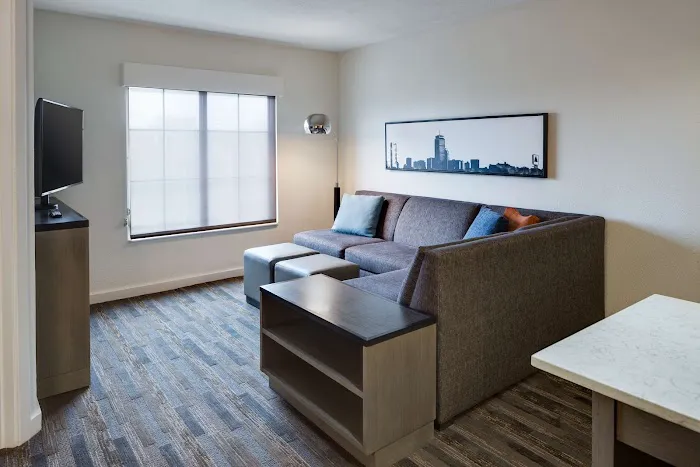 Hyatt House Boston/Waltham 4