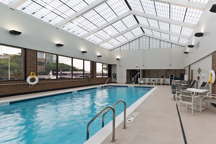 DoubleTree by Hilton Jamestown 4