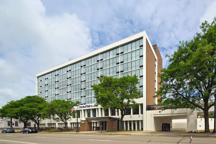 DoubleTree by Hilton Jamestown 4