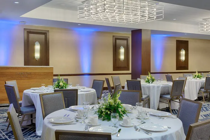 DoubleTree by Hilton Jamestown 4