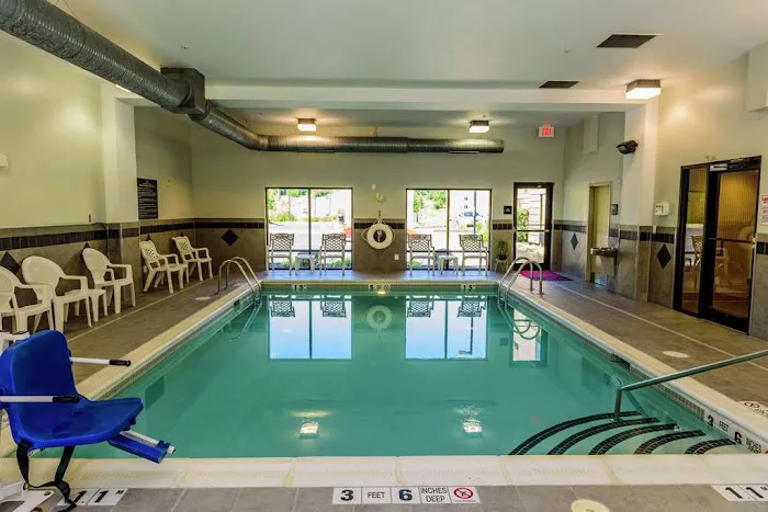Hampton Inn & Suites Jamestown 4