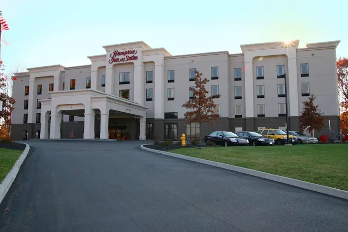 Hampton Inn & Suites Jamestown 4