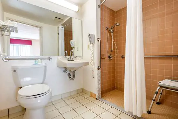 Quality Inn Falconer - Jamestown 4