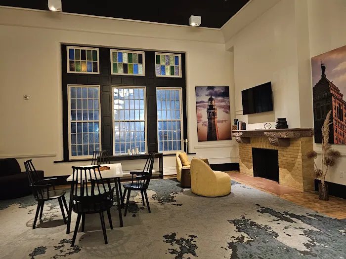 The Richardson Hotel 5