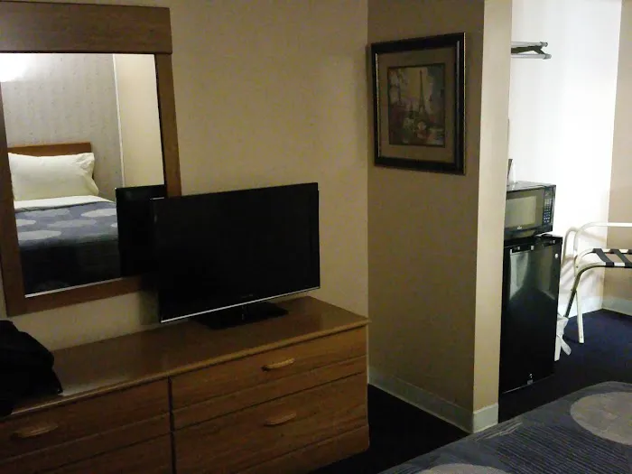 Moonlite Motel Niagara Falls 4