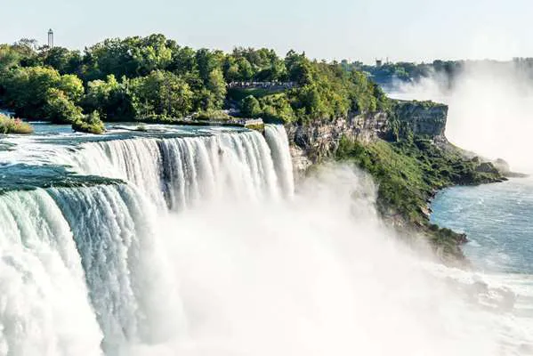 Super 8 by Wyndham Niagara Falls NY 4