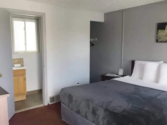 Swiss Cottage Inn 4