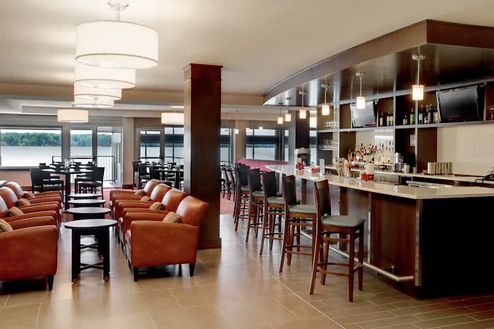 Crowne Plaza Niagara Falls NY - Riverside by IHG 4