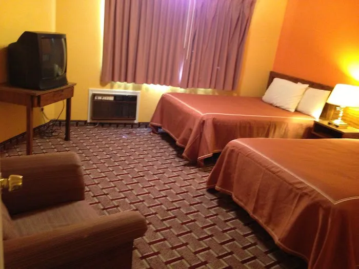 Red Carpet Inn Niagara Falls, NY 4