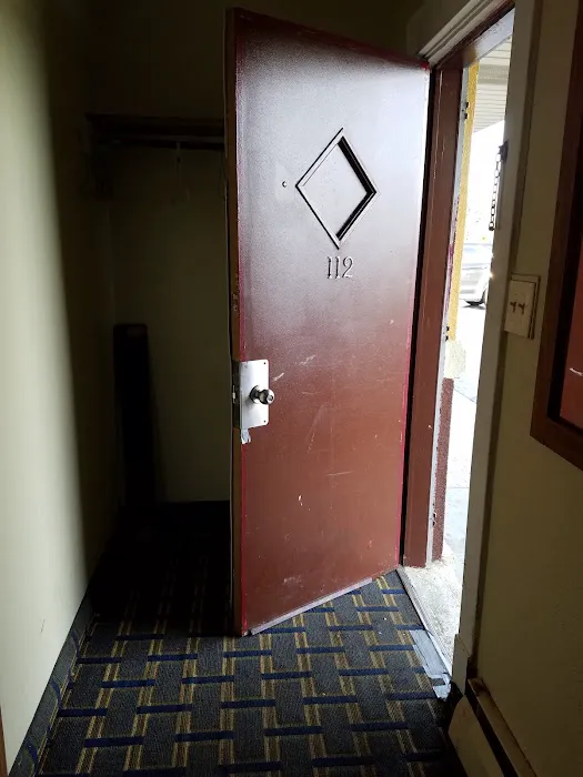 Economy Inn 5