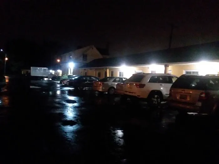 Economy Inn 5