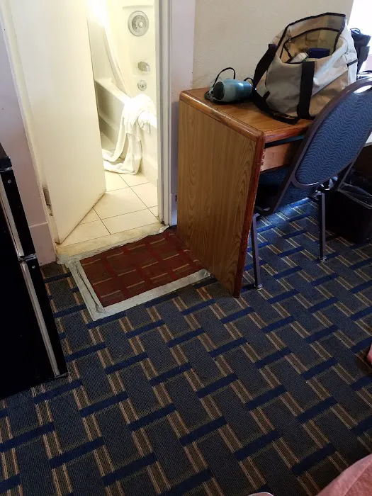 Economy Inn 5