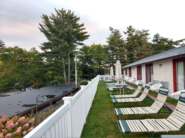 Sandy Point Beach Resort 5