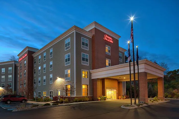 Hampton Inn & Suites Exeter 5