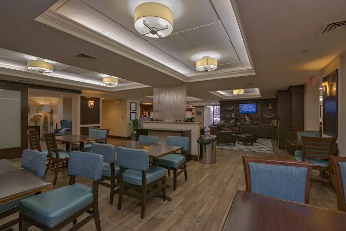 Hampton Inn Portsmouth Central 4