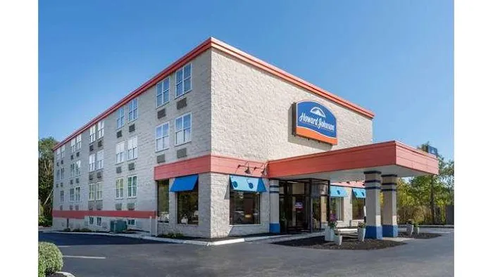 Howard Johnson Express Inn by Wyndham Portsmouth 4