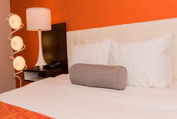 Howard Johnson Express Inn by Wyndham Portsmouth 4