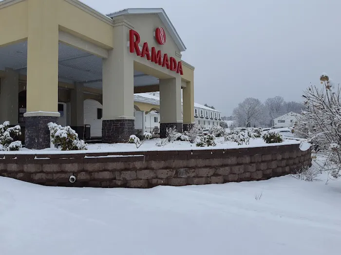 Ramada by Wyndham Kittery 5