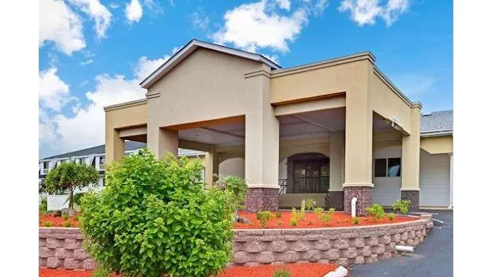 Ramada by Wyndham Kittery 5