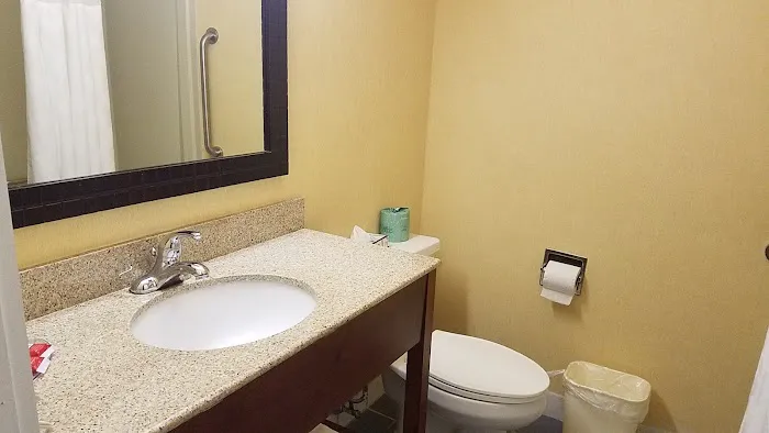 Ramada by Wyndham Kittery 5
