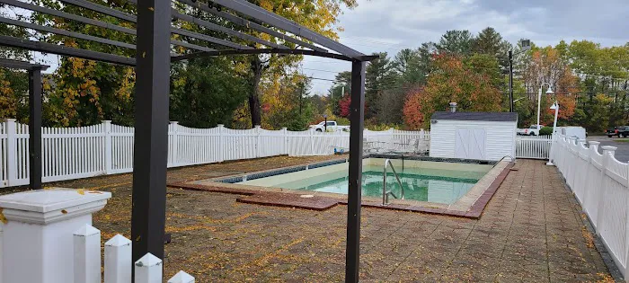 Coachman Inn 4