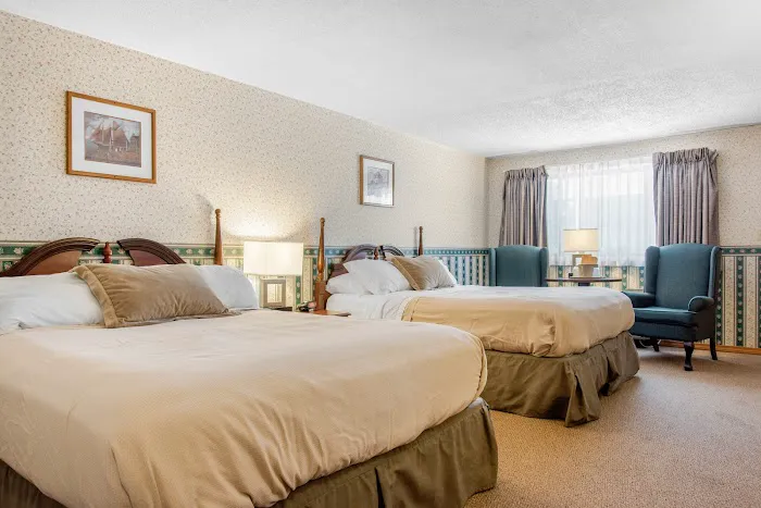 Coachman Inn 4