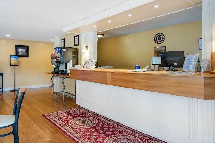 Coachman Inn 4