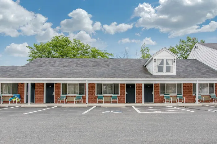 Coachman Inn 4