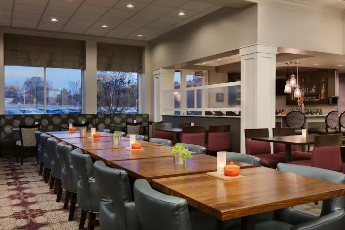 Hilton Garden Inn Auburn Riverwatch 4