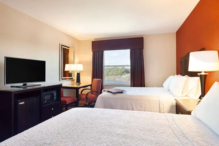 Hampton Inn Lewiston-Auburn 4